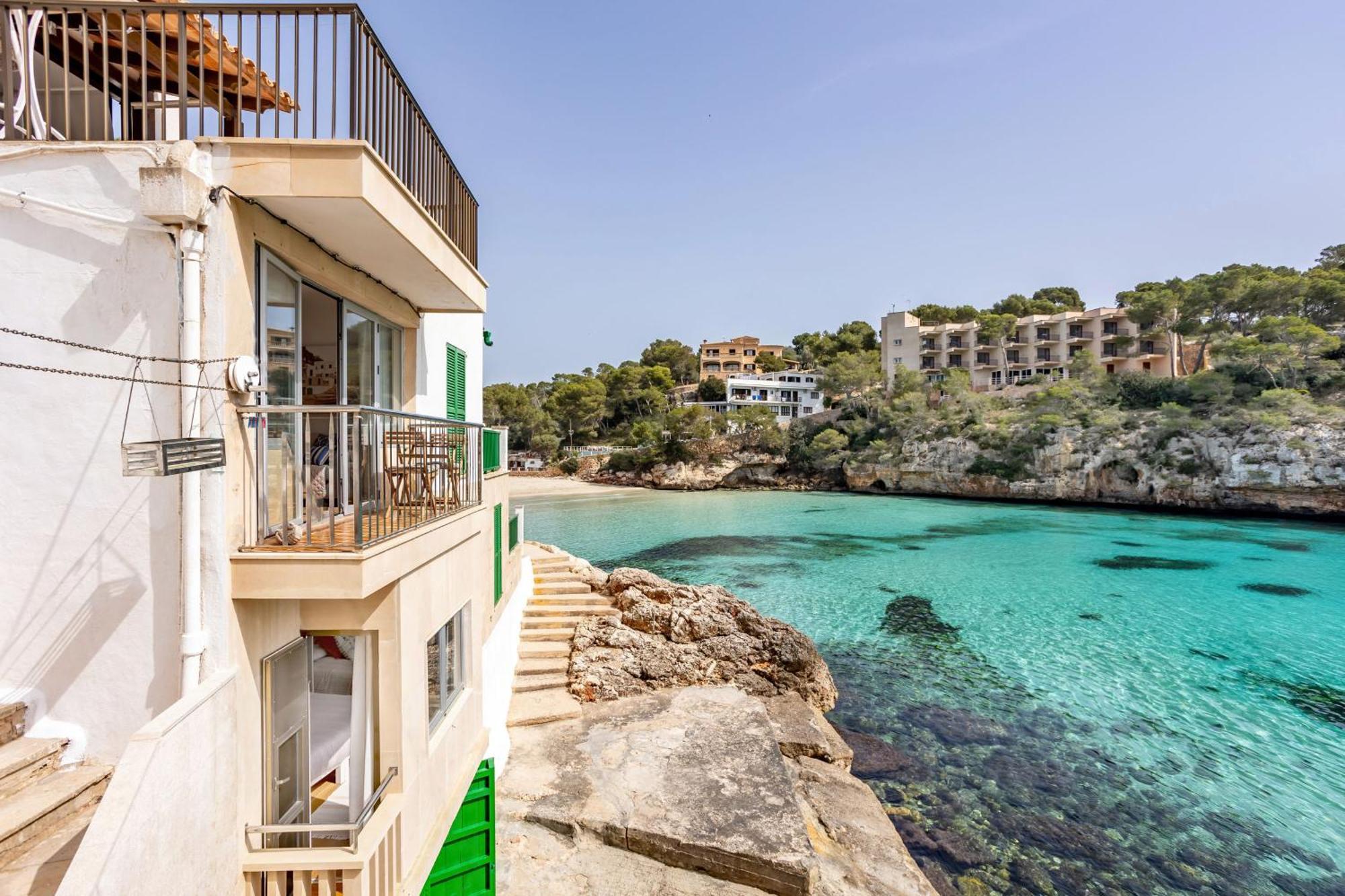 Chalet Cal Tio Miquel direkt am Meer, mit Wifi Santanyí Exterior foto
